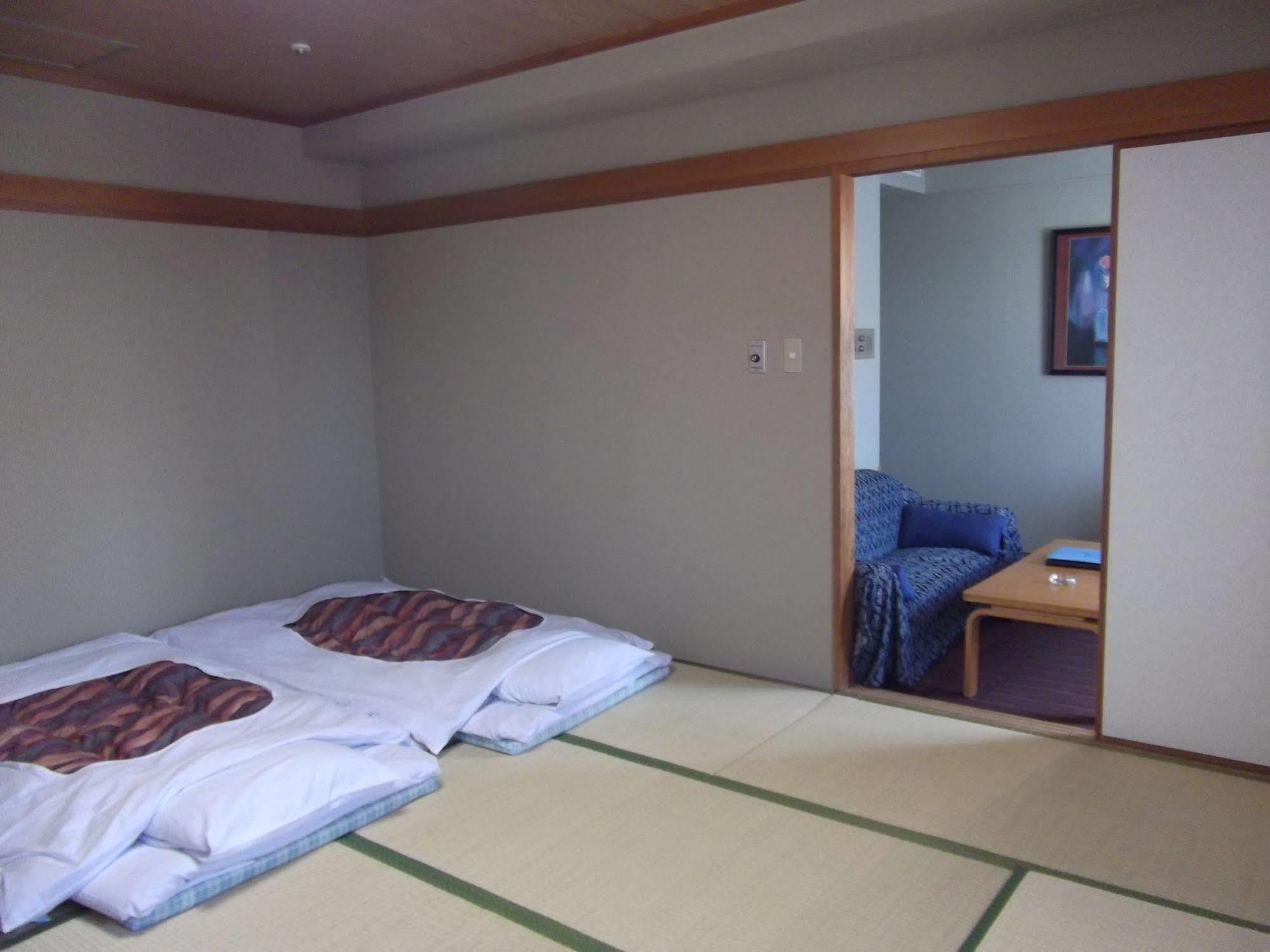 Ichikawa Grand Hotel Kültér fotó