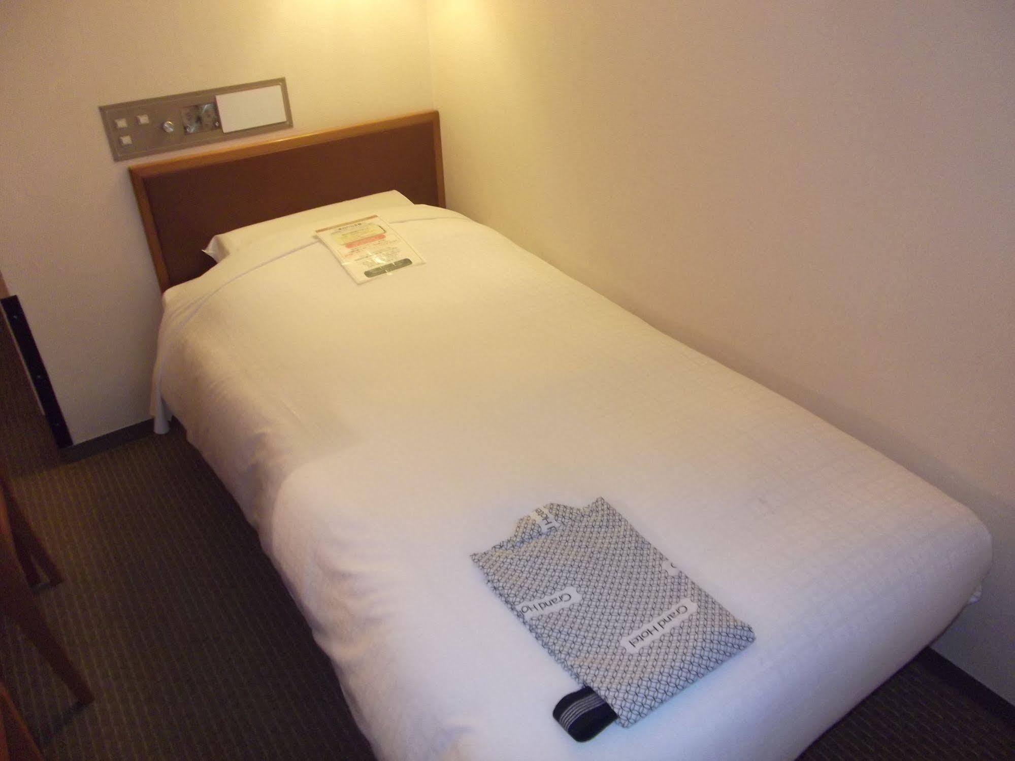 Ichikawa Grand Hotel Kültér fotó